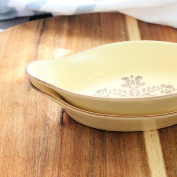 Set of Two/Pfaltzgraff Au Gratin Dishes/Village Pattern - Picture 2 of 3